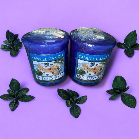 Yankee Candle Blueberry Scone Votive Candles Retired Sealed Decor Rare Lot of 2 - Picture 1 of 7